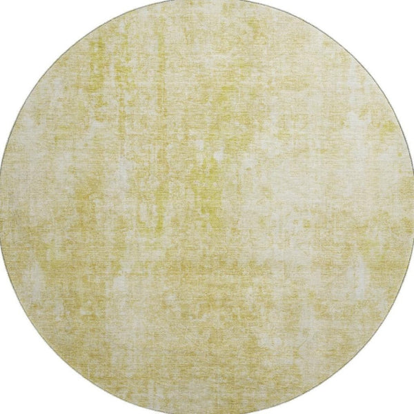 HomeRoots 8' Gold and Ivory Round Rug - Washable, Stain Resistant, UV Protected Design for Modern Homes 654793