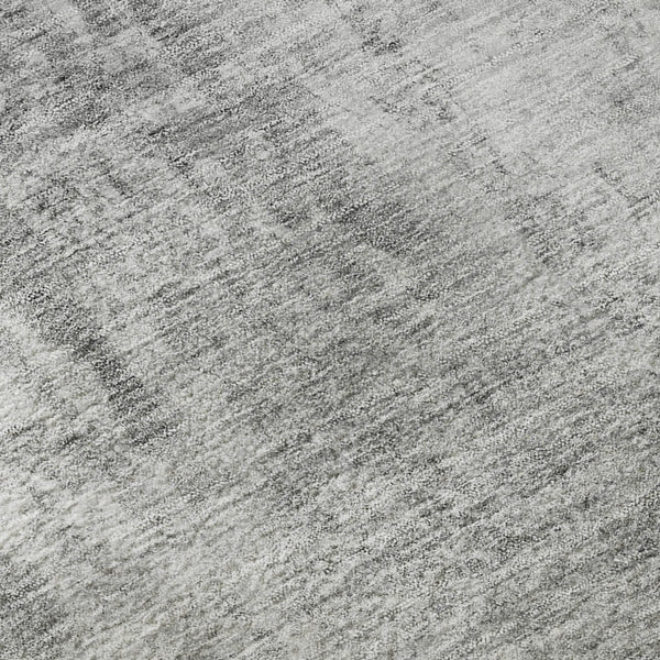 HomeRoots 8' Gray and Ivory Abstract Washable Round Rug – Durable, Stain Resistant, UV Protected for Modern Spaces 654799