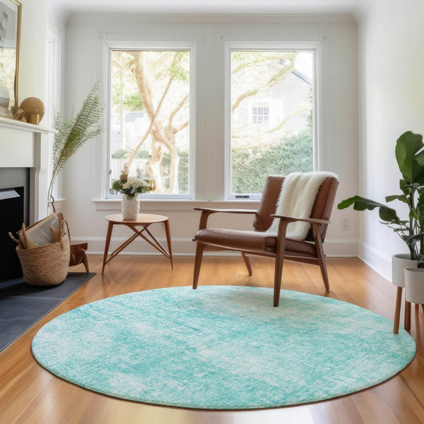 HomeRoots 8' Teal and Ivory Abstract Round Rug - Washable, UV-Protected, Perfect for High-Traffic Homes 654811