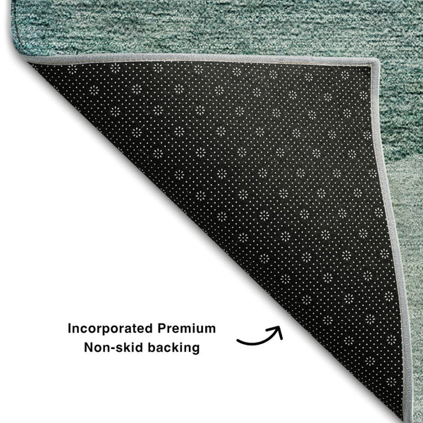 HomeRoots 8' Green and Gray Geometric Round Washable Rug - UV Protected, Stain-Resistant, Durable Design! 654835