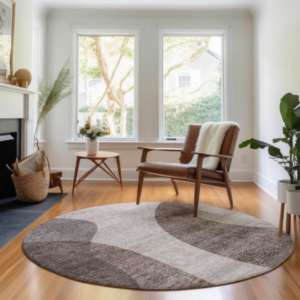 HomeRoots 8' Stylish Coffee and Taupe Geometric Round Rug - Washable, UV-Protected, Perfect for Homes! 654841