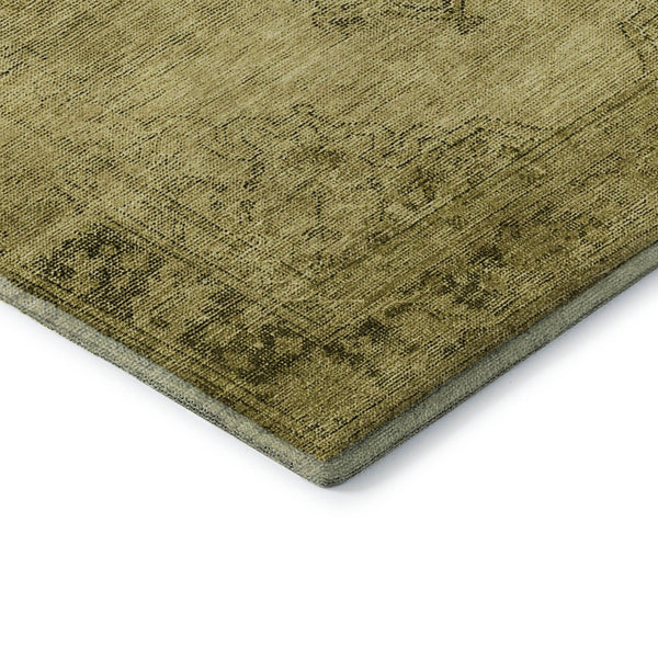 HomeRoots 8' Gold and Wheat Oriental Round Rug - Washable, UV Protected, Stylish & Durable for Any Space 654883