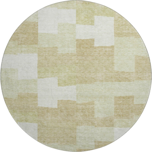 HomeRoots 8' Beige and Ivory Geometric Round Rug - Washable, UV-Protected, Durable for High-Traffic Areas 654913