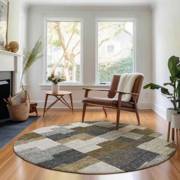 HomeRoots 8' Washable Round Rug in Brown, Beige & Ivory - UV Protected, Perfect for High-Traffic Family Spaces! 654919