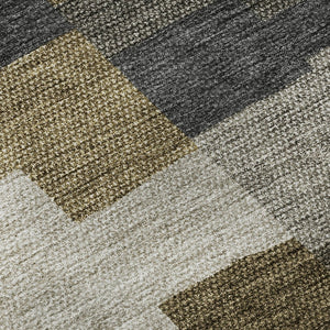 HomeRoots 8' Washable Round Rug in Brown, Beige & Ivory - UV Protected, Perfect for High-Traffic Family Spaces! 654919