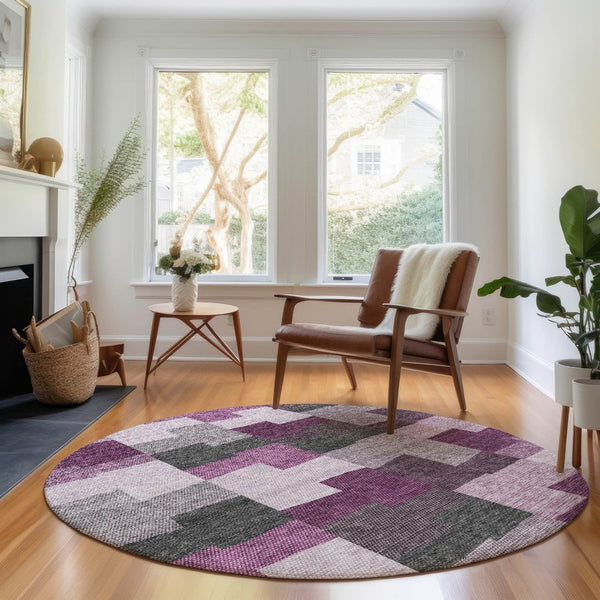 HomeRoots 8' Merlot Gray Geometric Washable Round Rug with UV Protection - Stylish & Durable for Every Space! 654937