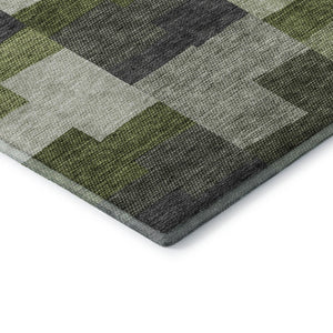 HomeRoots 8' Stylish Olive Green, Gray & Ivory Geometric Washable Round Rug with UV Protection & Durability 654943