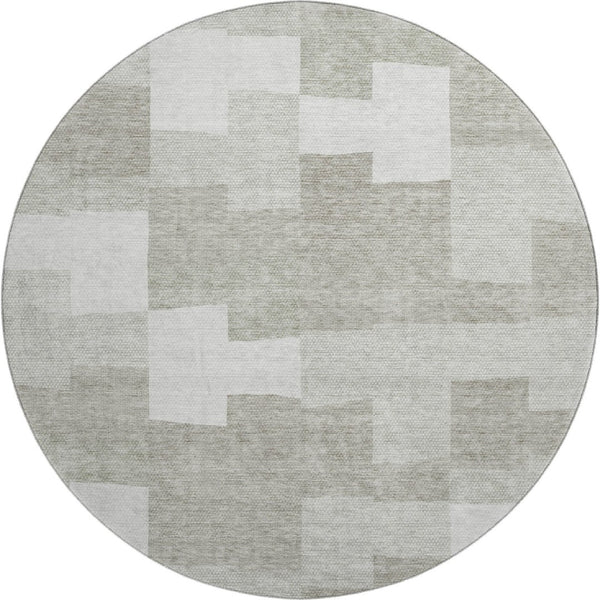 HomeRoots 8' Taupe & Ivory Geometric Round Rug - Washable, UV Protected, Stain Resistant for Busy Homes! 654961