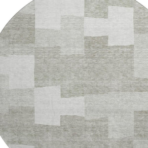 HomeRoots 8' Taupe & Ivory Geometric Round Rug - Washable, UV Protected, Stain Resistant for Busy Homes! 654961