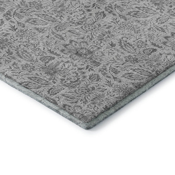 HomeRoots 8' Silver and Gray Floral Washable Round Rug - Durable, UV-Protected, Family-Friendly Design for Any Space 655015