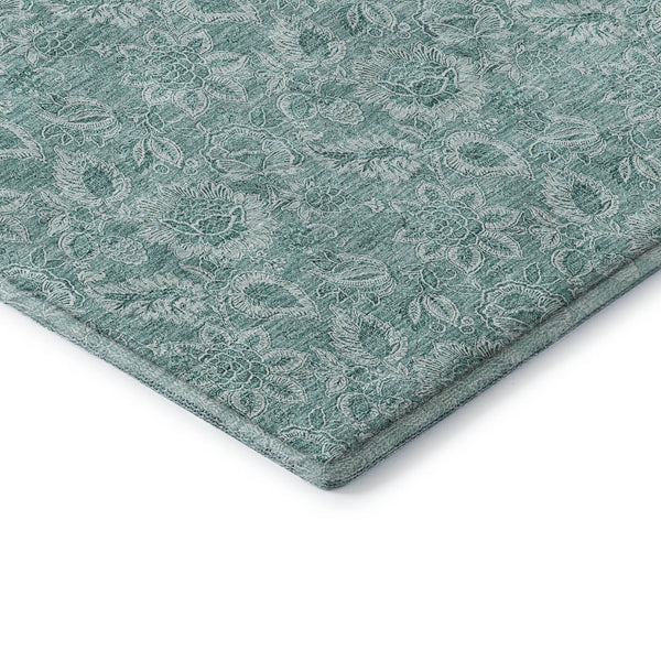 HomeRoots 8' Teal And Ivory Floral Round Rug - Washable, UV Protected, Stylish Home Décor for Any Space 655153