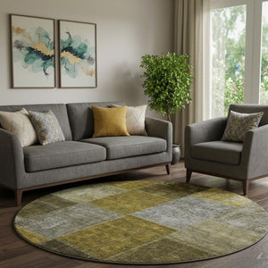 HomeRoots 8' Washable Round Rug in Coffee, Gold & Taupe Patchwork - UV Protected, Stain-Resistant Design! 655183