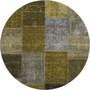 HomeRoots 8' Washable Round Rug in Coffee, Gold & Taupe Patchwork - UV Protected, Stain-Resistant Design! 655183