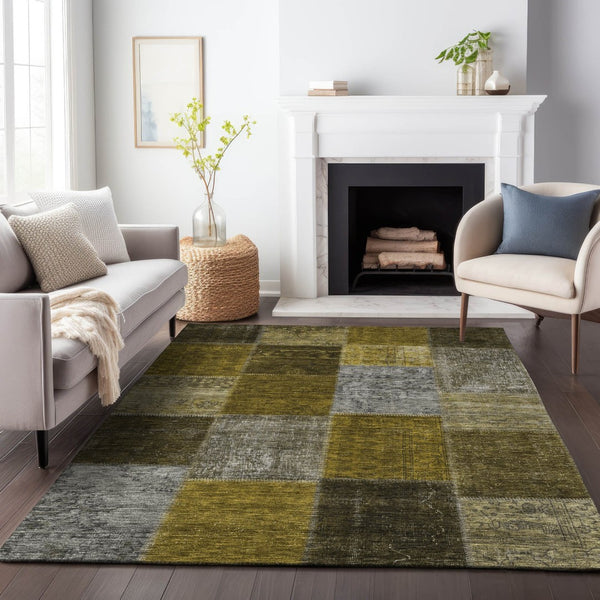 HomeRoots 8' X 10' Cozy Coffee Gold Taupe Patchwork Area Rug - Washable, UV Protected & Stain Resistant Design 655184