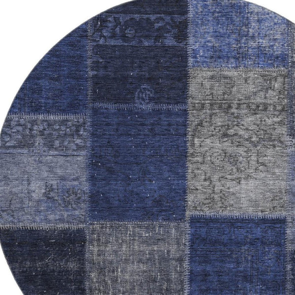 HomeRoots 8' Navy Blue and Gray Washable Round Rug - Stylish Patchwork Design with UV Protection and Soft Texture 655189