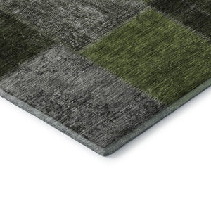 HomeRoots 5' X 8' Olive Green and Gray Patchwork Rug - Washable, UV-Protected, Stylish for Homes with Kids & Pets 655194