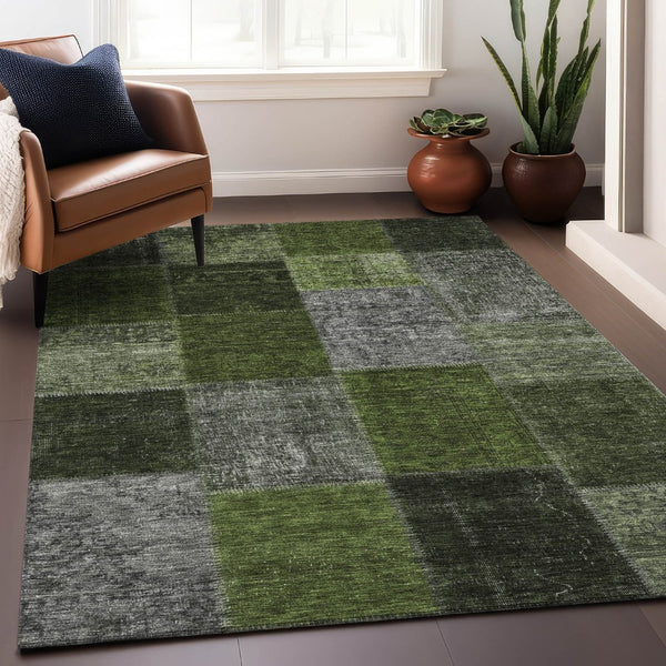 HomeRoots 5' X 8' Olive Green and Gray Patchwork Rug - Washable, UV-Protected, Stylish for Homes with Kids & Pets 655194