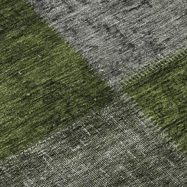 HomeRoots 10' Stylish Olive Green and Gray Patchwork Area Rug – Washable, UV-Resistant, Perfect for High-Traffic Spaces 655198