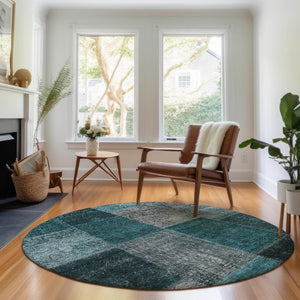 HomeRoots 8' Teal and Gray Patchwork Round Rug – Washable, UV Protected, Stain Resistant for Stylish Living Spaces 655207