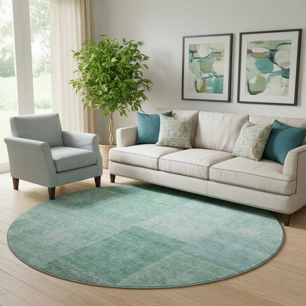 HomeRoots 8' Teal And Ivory Patchwork Round Rug – Washable, UV Protected, Ideal for Homes with Kids & Pets! 655237