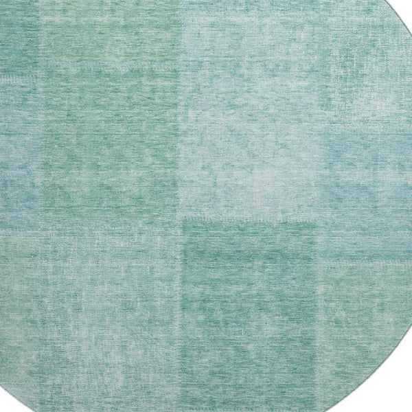 HomeRoots 8' Teal And Ivory Patchwork Round Rug – Washable, UV Protected, Ideal for Homes with Kids & Pets! 655237