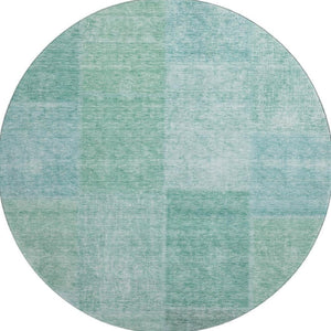 HomeRoots 8' Teal And Ivory Patchwork Round Rug – Washable, UV Protected, Ideal for Homes with Kids & Pets! 655237