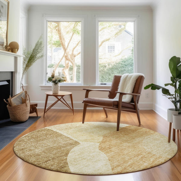 HomeRoots 8' Beige and Orange Abstract Round Rug - Washable, UV Protected, Stylish & Durable for Family Spaces 655249