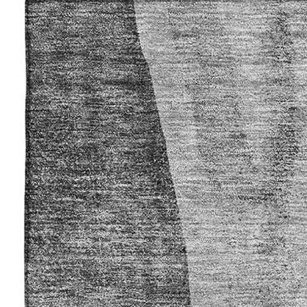 HomeRoots 9' X 12' Washable Gray and Ivory Abstract Area Rug - Stain Resistant, UV Protected, Stylish Design! 655323