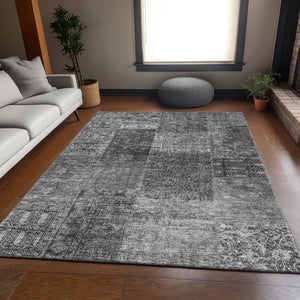 HomeRoots 5' Gray and Silver Patchwork Area Rug - Washable, UV Protected, Stain Resistant, Pet Friendly Décor 655441