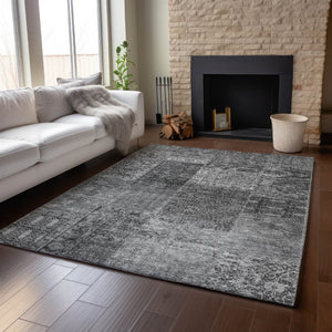 HomeRoots 5' Gray and Silver Patchwork Area Rug - Washable, UV Protected, Stain Resistant, Pet Friendly Décor 655441