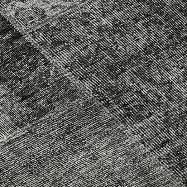HomeRoots 8' Gray and Silver Patchwork Round Rug - Washable, UV Protected, Stain-Resistant for Busy Homes! 655442