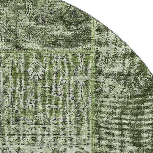 HomeRoots 8' Olive Green & Gray Patchwork Washable Round Rug - Stylish, Durable, UV-Protected for All Spaces 655454