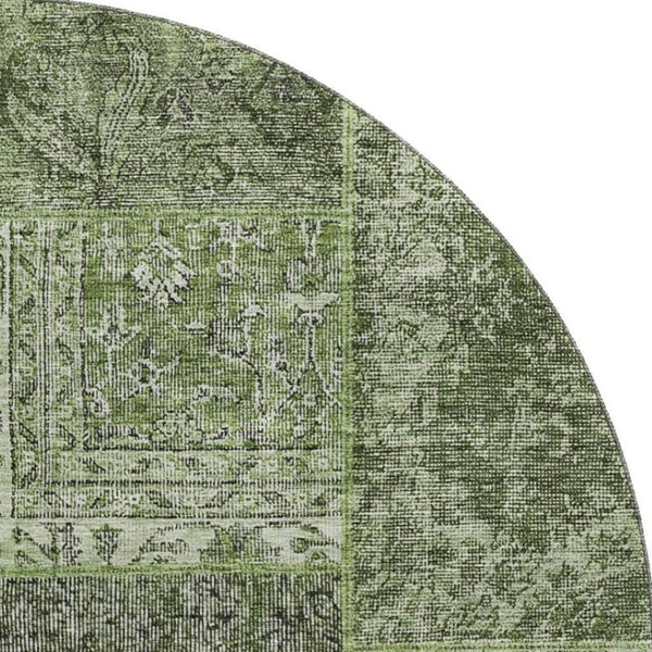 HomeRoots 8' Olive Green & Gray Patchwork Washable Round Rug - Stylish, Durable, UV-Protected for All Spaces 655454
