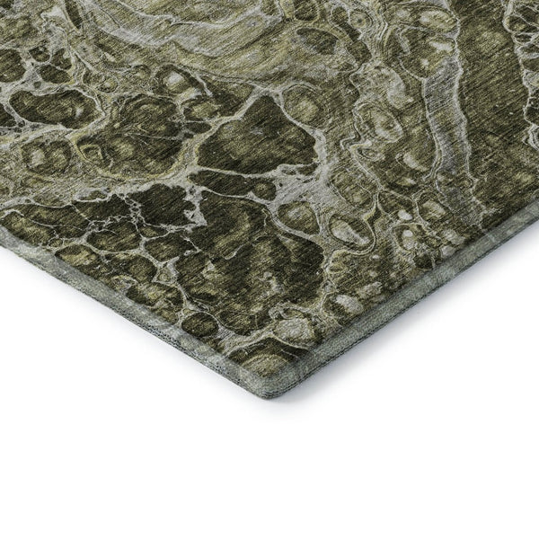 HomeRoots 8' Taupe And Ivory Abstract Washable Round Rug - Durable, UV Protected, Perfect for Modern Homes 655520