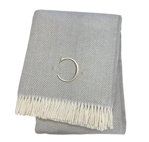 HomeRoots 55" Gray and White Herringbone Cotton Blend Throw Blanket with Personalized Initial and Tassels C 655526