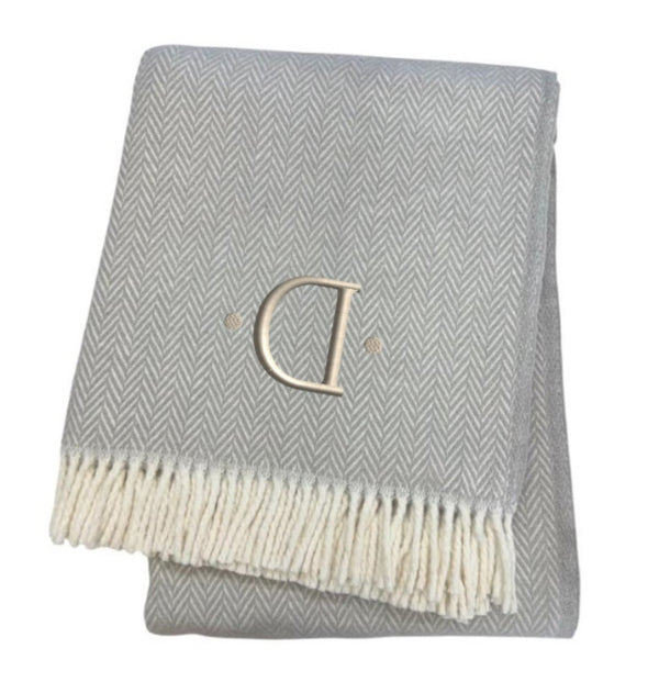 HomeRoots 55" Gray and White Herringbone Cotton Blend Throw Blanket with Personalized Initial and Tassels D 655527