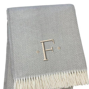 HomeRoots 55" Gray and White Herringbone Cotton Blend Throw Blanket with Personalized Initial and Tassels F 655529