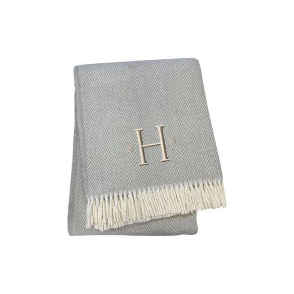 HomeRoots 55" Gray and White Herringbone Cotton Blend Throw Blanket with Personalized Initial and Tassels H 655531