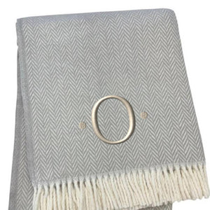HomeRoots 55" Gray and White Herringbone Cotton Blend Throw Blanket with Personalized Initial and Tassels O 655538