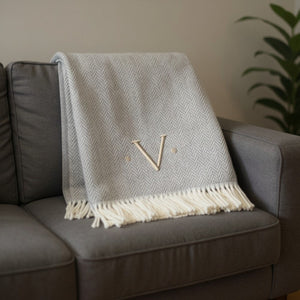 HomeRoots 55" Gray and White Herringbone Cotton Blend Throw Blanket with Personalized Initial and Tassels V 655545