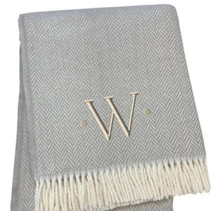 HomeRoots 55" Gray and White Herringbone Cotton Blend Throw Blanket with Personalized Initial and Tassels W 655546