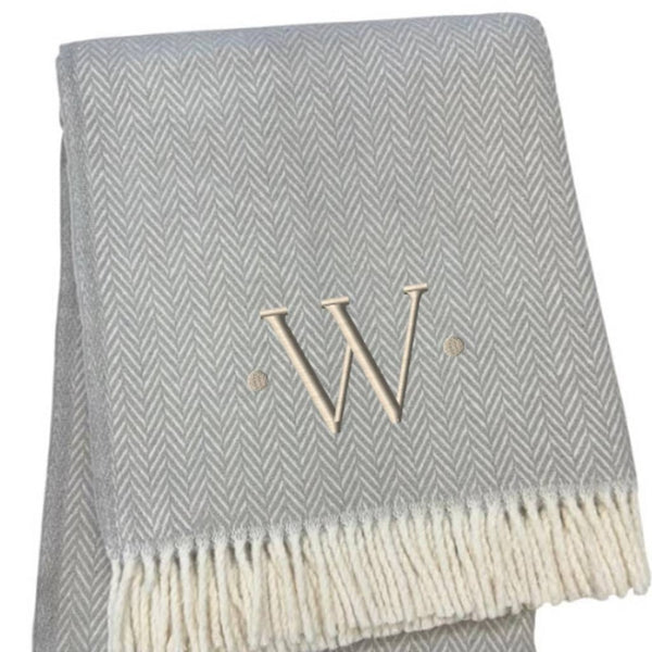 HomeRoots 55" Gray and White Herringbone Cotton Blend Throw Blanket with Personalized Initial and Tassels W 655546