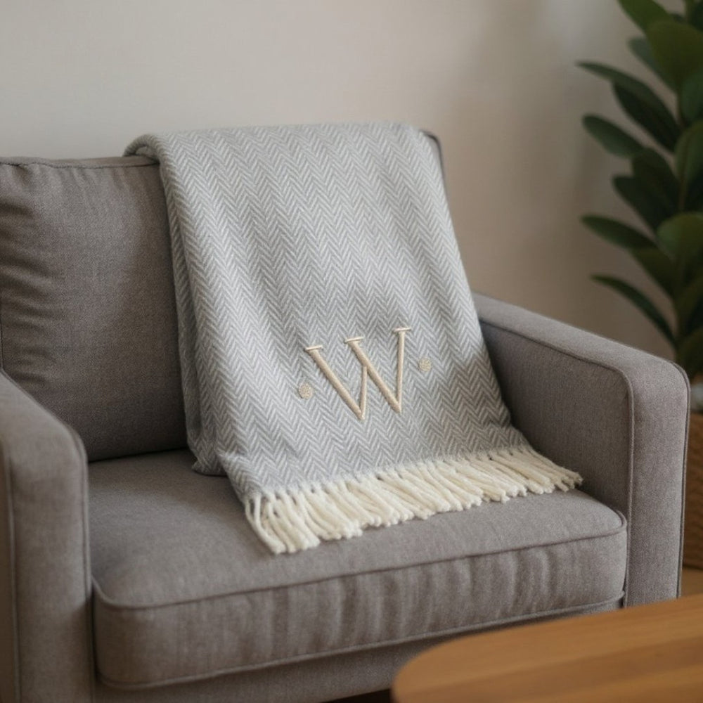 HomeRoots 55" Gray and White Herringbone Cotton Blend Throw Blanket with Personalized Initial and Tassels W 655546