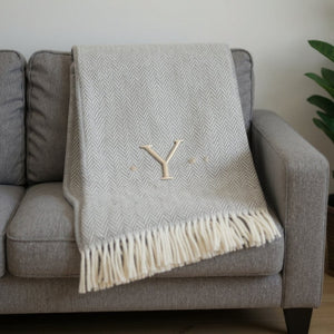 HomeRoots 55" Gray and White Herringbone Cotton Blend Throw Blanket with Personalized Initial and Tassels yes 655548