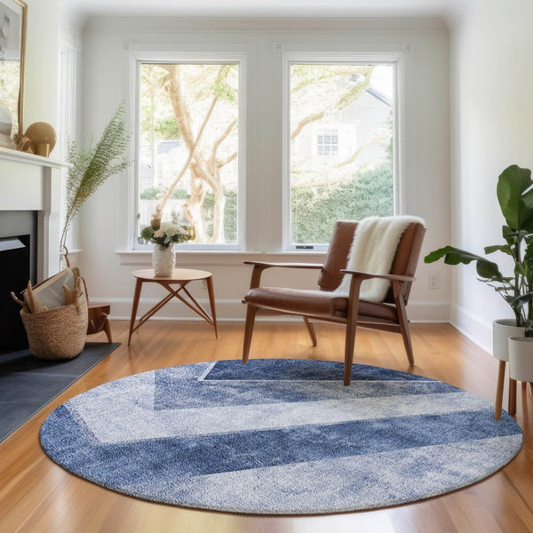 HomeRoots 8' Blue and Ivory Geometric Round Rug - Washable, UV-Protected, Durable, Ideal for Homes with Kids! 655558
