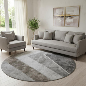 HomeRoots 8' Stylish Gray Brown & Silver Geometric Round Rug - Washable, UV-Protected & Perfect for High-Traffic Areas 655564