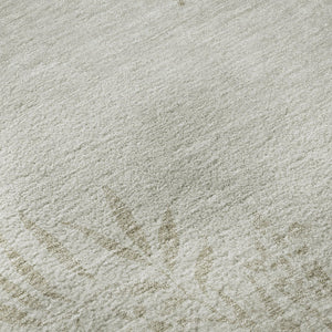HomeRoots 8' Elegant Beige and Ivory Floral Washable Round Rug – Stain Resistant, UV Protected, Kid-Friendly! 655629