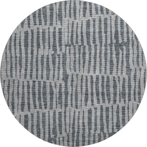 HomeRoots 8' Charcoal and Gray Striped Round Rug - Washable, UV-Protected, Durable for Family Spaces & Patios 655689