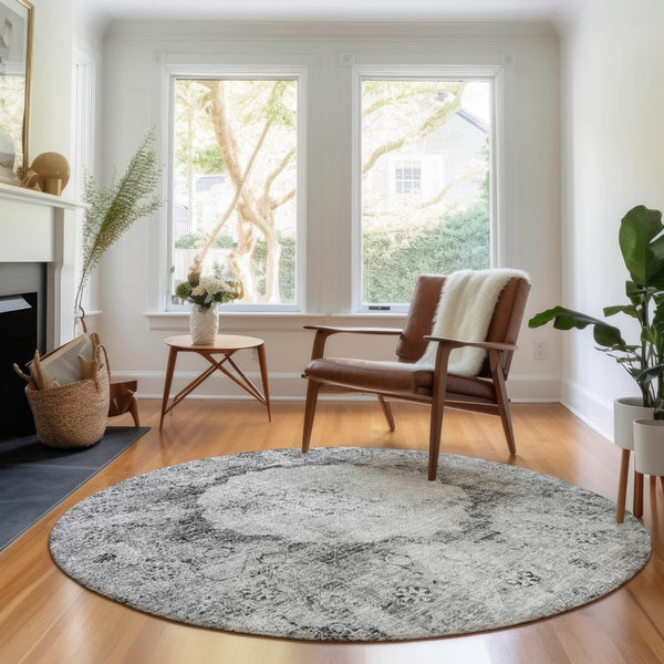 HomeRoots 8' Gray and Silver Oriental Round Rug – Washable, UV Protected, and Perfect for High-Traffic Areas 655701