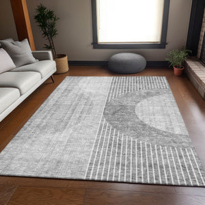 HomeRoots 5' Gray and Silver Geometric Washable Area Rug with UV Protection – Modern, Durable, Easy-Care Design 655742